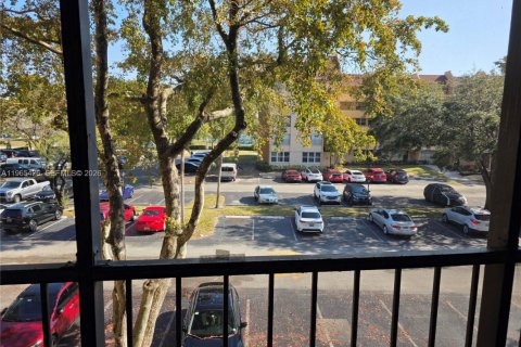 Condominio en alquiler en Lauderhill, Florida, 2 dormitorios, 98.48 m2 № 2027015 - foto 23