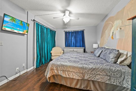 Condo in North Palm Beach, Florida, 2 bedrooms  № 2173096 - photo 14