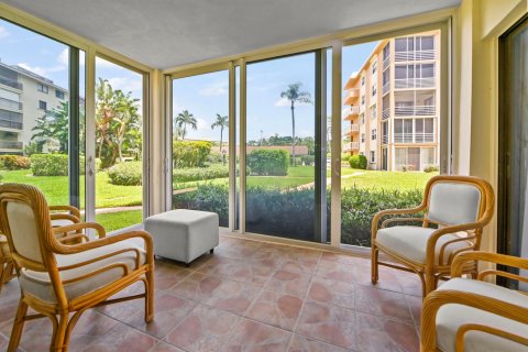 Condo in North Palm Beach, Florida, 2 bedrooms  № 2173096 - photo 4