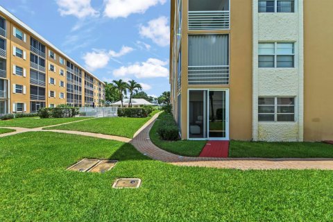 Condo in North Palm Beach, Florida, 2 bedrooms  № 2173096 - photo 22
