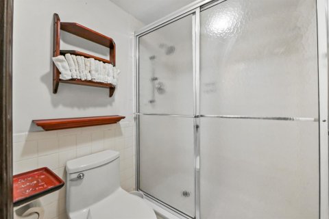 Condo in North Palm Beach, Florida, 2 bedrooms  № 2173096 - photo 17