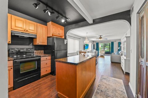 Condo in North Palm Beach, Florida, 2 bedrooms  № 2173096 - photo 5