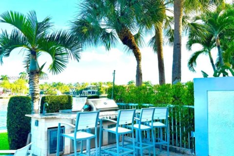 Adosado en alquiler en Aventura, Florida, 4 dormitorios, 297.29 m2 № 2039170 - foto 4