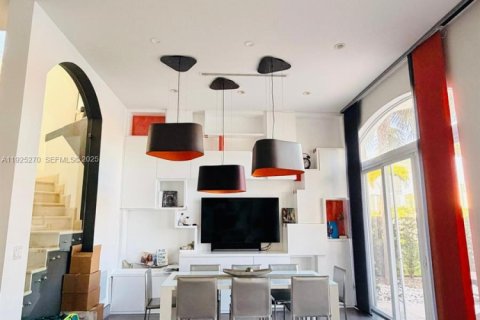 Adosado en alquiler en Aventura, Florida, 4 dormitorios, 297.29 m2 № 2039170 - foto 10