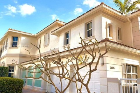 Adosado en alquiler en Aventura, Florida, 4 dormitorios, 297.29 m2 № 2039170 - foto 5