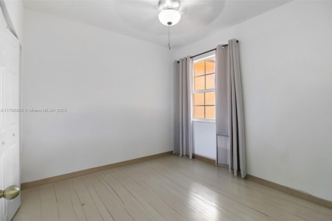 House in Homestead, Florida 3 bedrooms, 108.6 sq.m. № 1700646 - photo 21