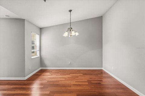 Condo in Orlando, Florida, 3 bedrooms № 2100901 - photo 17