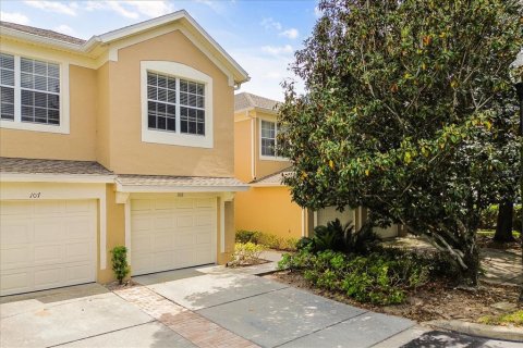 Condo in Orlando, Florida, 3 bedrooms № 2100901 - photo 2