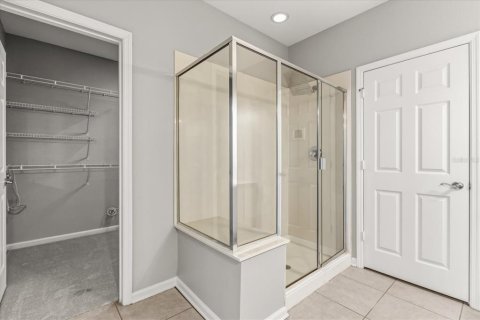 Condo in Orlando, Florida, 3 bedrooms № 2100901 - photo 25