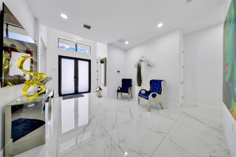 Купить виллу или дом в Майами, Флорида 4 спальни, 186.83м2, № 2050780 - фото 12