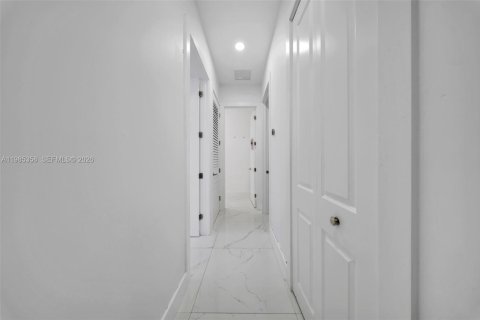 Купить виллу или дом в Майами, Флорида 4 спальни, 186.83м2, № 2050780 - фото 26