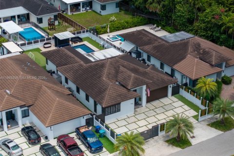 Купить виллу или дом в Майами, Флорида 4 спальни, 186.83м2, № 2050780 - фото 7