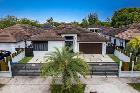 Купить виллу или дом в Майами, Флорида 4 спальни, 186.83м2, № 2050780 - фото 4