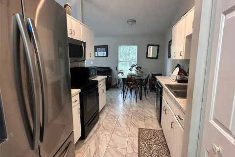 Villa ou maison à louer à Kissimmee, Floride: 3 chambres, 119.38 m2 № 1878122 - photo 8