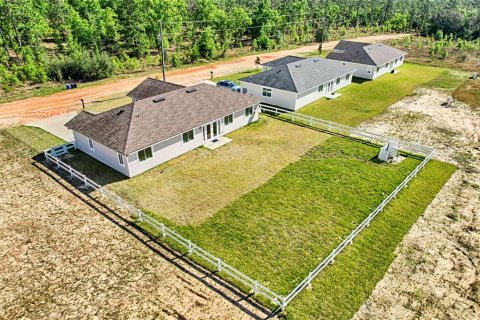 Villa ou maison à vendre à Hawthorne, Floride: 4 chambres, 161.19 m2 № 1111902 - photo 1