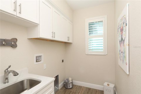Casa en venta en Port Charlotte, Florida, 3 dormitorios, 212.65 m2 № 1903455 - foto 11