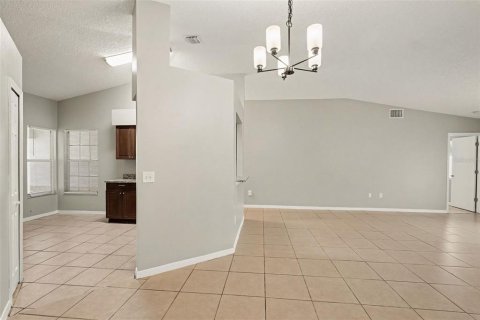 Villa ou maison à vendre à Riverview, Floride: 4 chambres, 140.38 m2 № 2410430 - photo 4