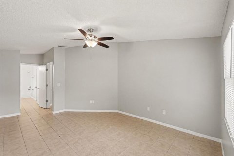 Villa ou maison à vendre à Riverview, Floride: 4 chambres, 140.38 m2 № 2410430 - photo 9