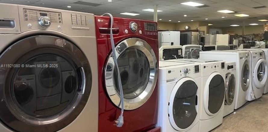 Immobilier commercial à Fort Lauderdale, Floride № 1975268