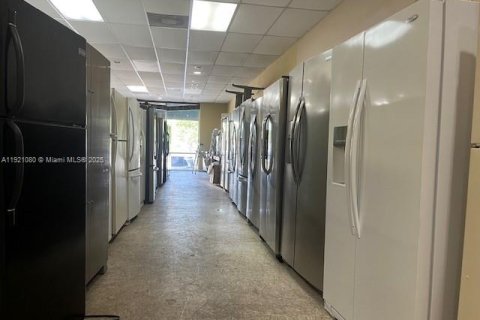 Immobilier commercial à vendre à Fort Lauderdale, Floride № 1975268 - photo 10