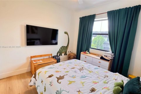 Adosado en venta en Miami Lakes, Florida, 3 dormitorios, 147.53 m2 № 1951944 - foto 27