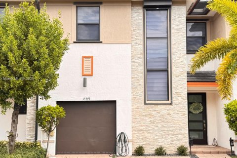 Adosado en venta en Miami Lakes, Florida, 3 dormitorios, 147.53 m2 № 1951944 - foto 6