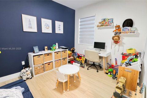 Adosado en venta en Miami Lakes, Florida, 3 dormitorios, 147.53 m2 № 1951944 - foto 24