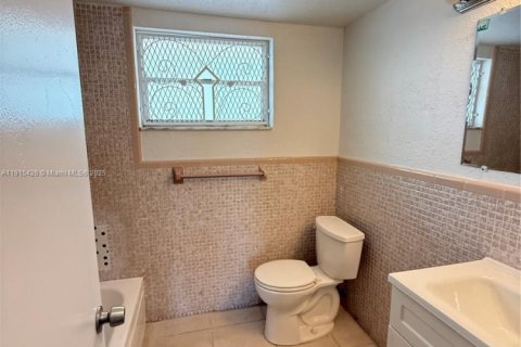 Copropriété à louer à Miami, Floride: 1 chambre, 78.97 m2 № 1971591 - photo 7