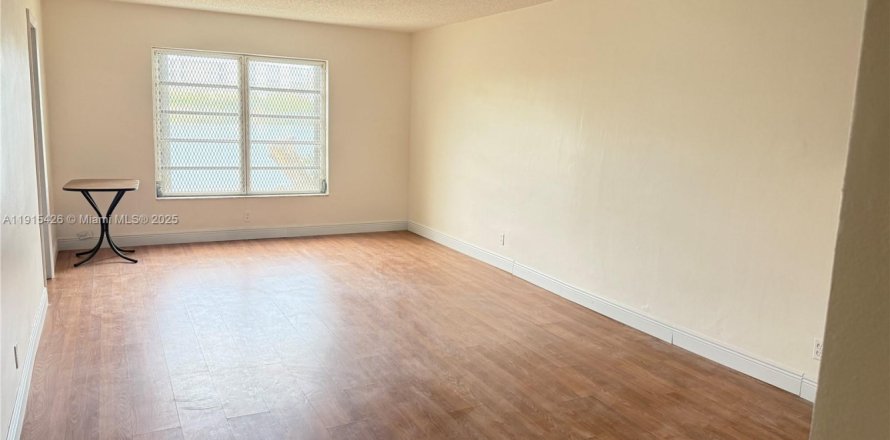 Condo à Miami, Floride, 1 chambre № 1971591