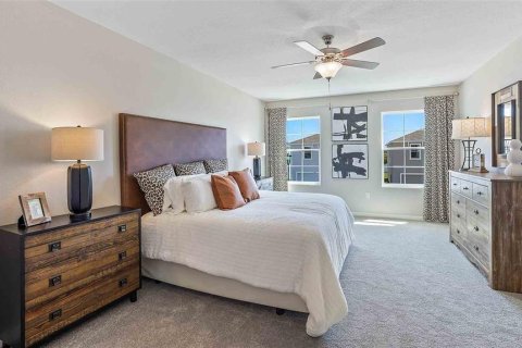 Casa en venta en Dade City, Florida, 5 dormitorios, 242.01 m2 № 1894446 - foto 9