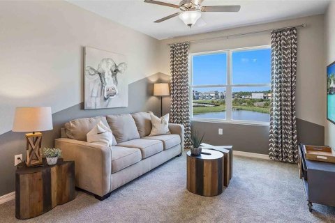Casa en venta en Dade City, Florida, 5 dormitorios, 242.01 m2 № 1894446 - foto 19