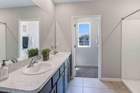 Casa en venta en Dade City, Florida, 5 dormitorios, 242.01 m2 № 1894446 - foto 11