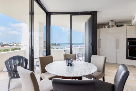 Condominio en venta en Miami, Florida, 2 dormitorios, 141.21 m2 № 2012788 - foto 6