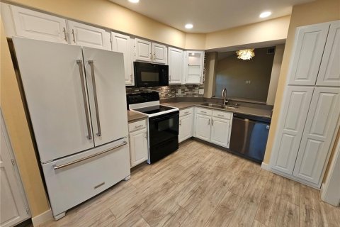 Copropriété à louer à Sarasota, Floride: 2 chambres, 108.23 m2 № 1919192 - photo 7