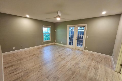 Copropriété à louer à Sarasota, Floride: 2 chambres, 108.23 m2 № 1919192 - photo 10