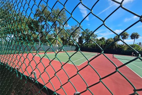Copropriété à louer à Sarasota, Floride: 2 chambres, 108.23 m2 № 1919192 - photo 26