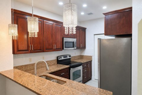 Touwnhouse à louer à Miramar, Floride: 3 chambres, 116.69 m2 № 2247867 - photo 4