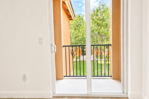 Touwnhouse à louer à Miramar, Floride: 3 chambres, 116.69 m2 № 2247867 - photo 11
