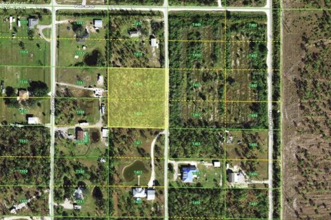 Terreno en venta en Punta Gorda, Florida № 1835375 - foto 3