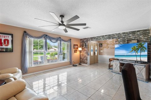 Villa ou maison à vendre à Kissimmee, Floride: 4 chambres, 173.63 m2 № 1819107 - photo 2