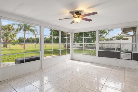 Villa ou maison à vendre à Kissimmee, Floride: 4 chambres, 173.63 m2 № 1819107 - photo 18