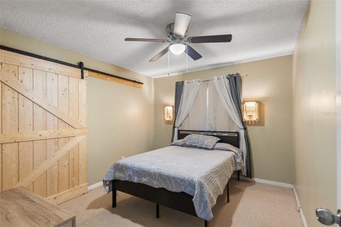 Villa ou maison à vendre à Kissimmee, Floride: 4 chambres, 173.63 m2 № 1819107 - photo 12