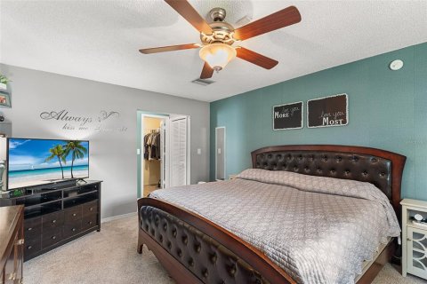 Villa ou maison à vendre à Kissimmee, Floride: 4 chambres, 173.63 m2 № 1819107 - photo 10