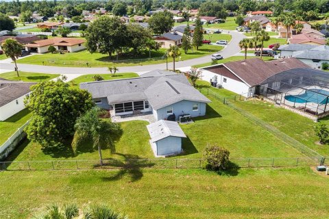 Villa ou maison à vendre à Kissimmee, Floride: 4 chambres, 173.63 m2 № 1819107 - photo 21