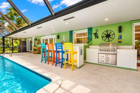Villa ou maison à vendre à Palmetto Bay, Floride: 4 chambres, 210.33 m2 № 2417823 - photo 18