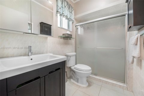 Villa ou maison à vendre à Palmetto Bay, Floride: 4 chambres, 210.33 m2 № 2417823 - photo 16