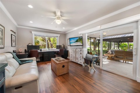 Villa ou maison à vendre à Palmetto Bay, Floride: 4 chambres, 210.33 m2 № 2417823 - photo 8
