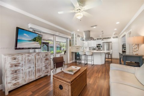 Villa ou maison à vendre à Palmetto Bay, Floride: 4 chambres, 210.33 m2 № 2417823 - photo 9
