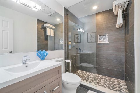 Adosado en venta en Lauderdale-by-the-Sea, Florida, 4 dormitorios, 260.87 m2 № 2427752 - foto 29