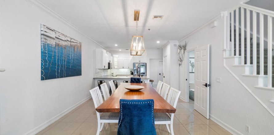 Adosado en Lauderdale-by-the-Sea, Florida 4 dormitorios, 260.87 m2 № 2427752